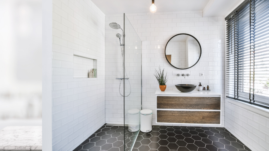 A Rival Of Excellence: Wet Room With Shower Enclosure - Elegant Showers