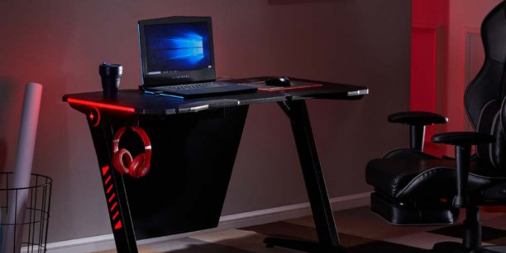 Does a Gaming Desk Make a Difference? Elegant Showers